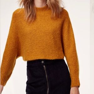 Cropped navy blue turtleneck merino wool sweater from Aritzia!